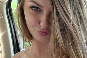 超大黑人拳交亚洲人 Porn